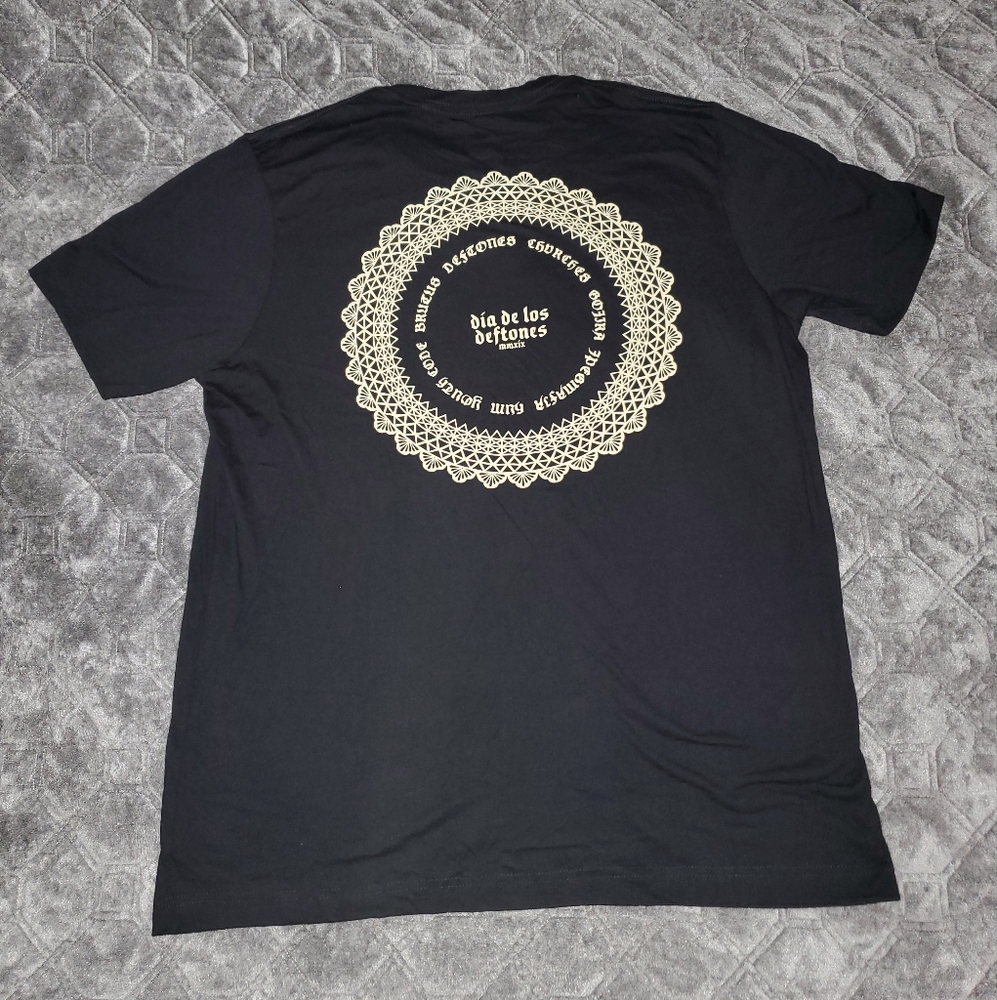 Deftones - Dia De Los Deftones 2019 Concert Shirt - Brand New Unworn - Size XL
